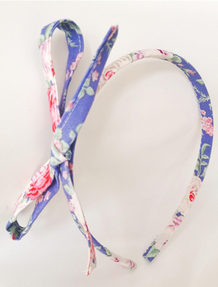 Diadema para niña con lazo floral Diadema para niña con lazo floral