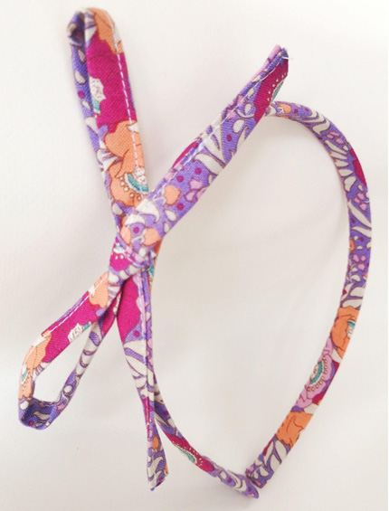 Diadema para niña con lazo floral Diadema para niña con lazo floral